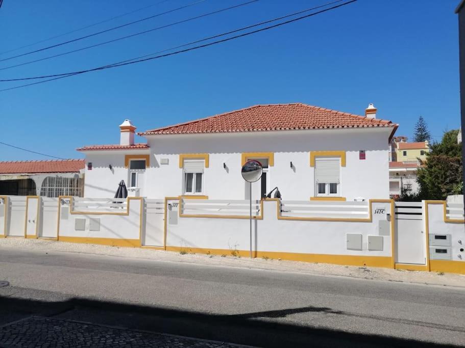 Casa Da Praia Da Poca - Apartamento Iris Εστορίλ Εξωτερικό φωτογραφία